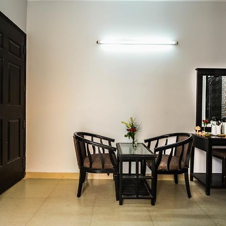 Hotel Sunrise Дели Экстерьер фото